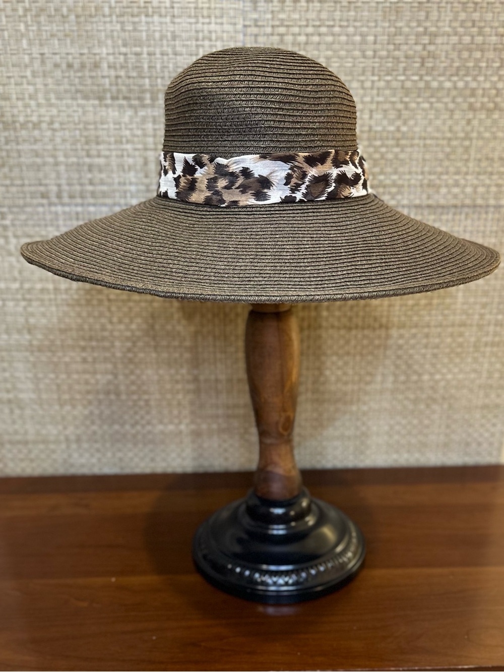 Genuine Sun ’N’ Sand Accessories Wide-Brim Brown Paper Sun Hat Leopard Scarf